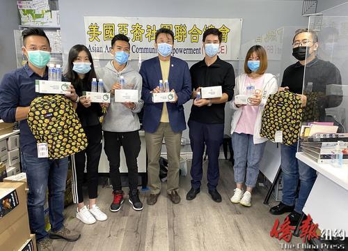 中國僑網(wǎng)美國亞總會等機構(gòu)22日宣布將于10月1日舉行“第九屆慶中秋迎國慶同樂日”活動。(美國《僑報》/崔國萁 攝)