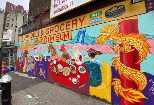 中國僑網(wǎng)“生肖點(diǎn)心”將12生肖細(xì)數(shù)展示。(美國《世界日?qǐng)?bào)》/張晨 攝)