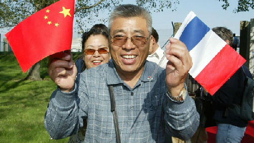 中國(guó)出境游客。(參考消息)