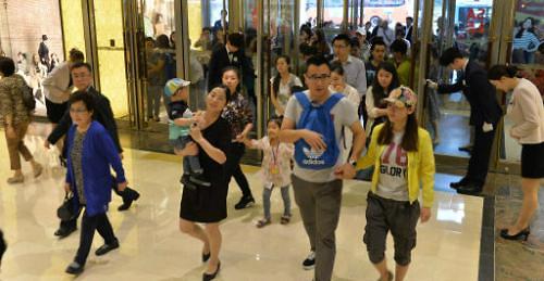百貨商場(chǎng)迎接中國(guó)游客(網(wǎng)絡(luò)圖片)
