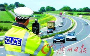 在美國不同地區(qū)自駕有不同規(guī)定。(廣州日?qǐng)?bào)資料圖)