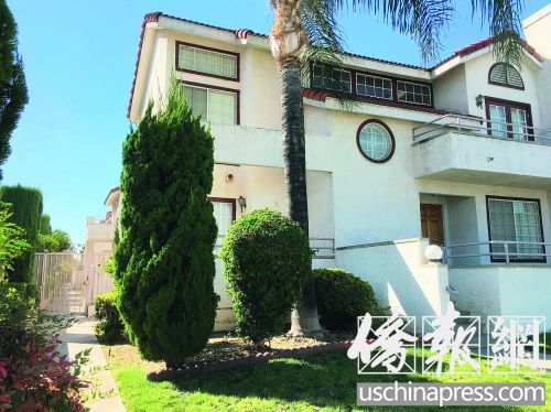 Singh辦公地點(diǎn)從左側(cè)鐵門進(jìn)入,在看不到的里側(cè)。(美國《僑報(bào)》/聶達(dá)