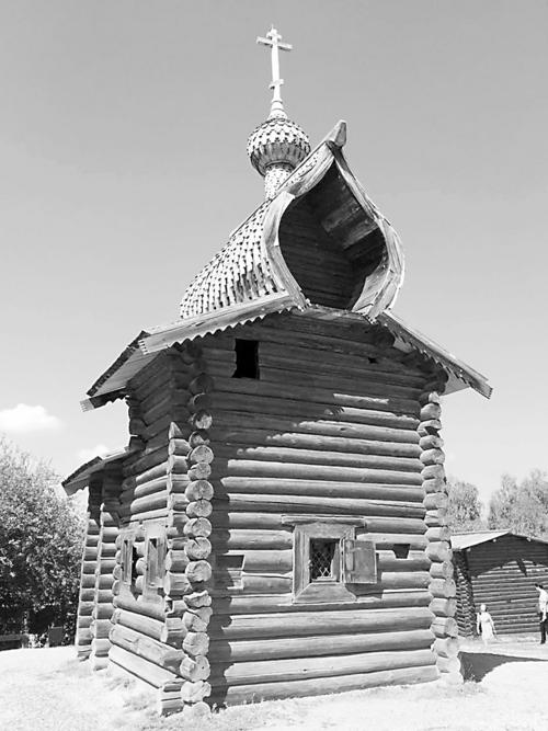 中國僑網(wǎng)博物館的木教堂(鐘玉華攝)