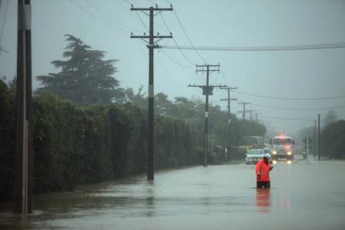 中國僑網(wǎng)風(fēng)暴下的新西蘭山村(新西蘭先驅(qū)報中文網(wǎng))