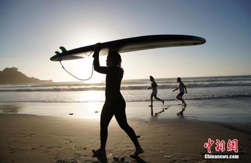 中國僑網(wǎng)資料圖 (中新社記者 劉關(guān)關(guān)/攝)