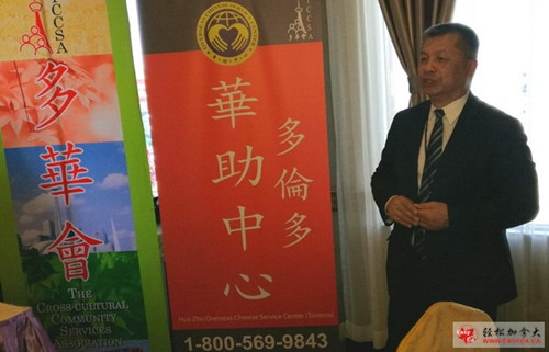 陳楚標(biāo)強調(diào)為僑胞服務(wù)是一項長期的堅持不懈的工作。(林風(fēng)云