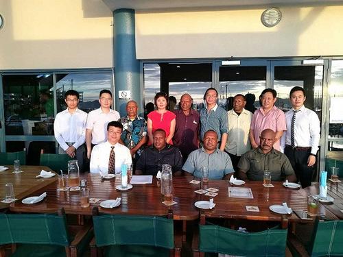 中國(guó)僑網(wǎng)與會(huì)成員合影。(巴新華助中心供圖)