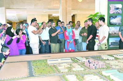 埃及學(xué)員聽取工業(yè)園區(qū)未來規(guī)劃