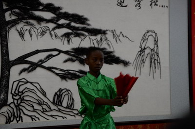 中國僑網(wǎng)才藝展示《太極扇》