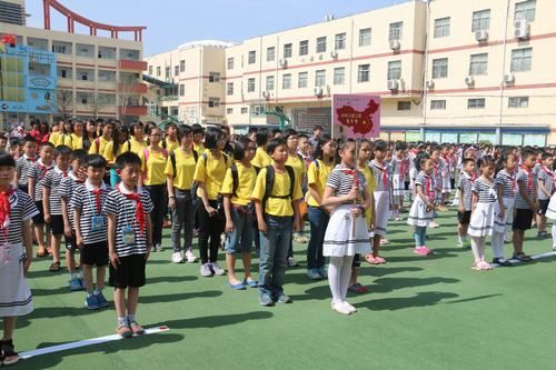 中國(guó)僑網(wǎng)開營(yíng)式現(xiàn)場(chǎng)