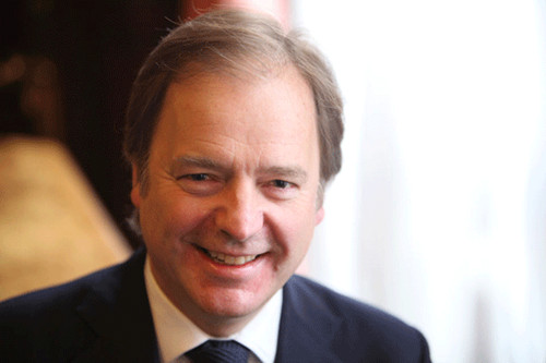 雨果·施維爾。(英國(guó)外交部提供)