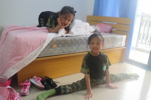 營員們學(xué)習(xí)獨(dú)立生活