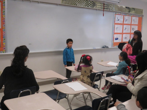 第二屆希望中文學(xué)校八校區(qū)講成語故事大賽即將舉行,波城校區(qū)學(xué)生積極備戰(zhàn)。(圖:希望中校提供)