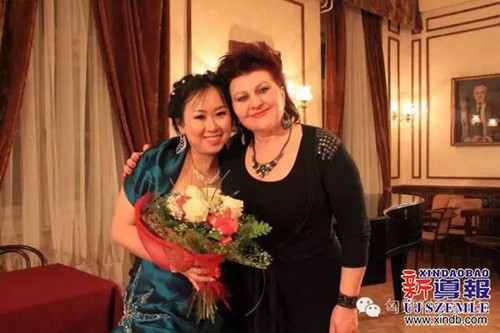 張瑜和恩師匈牙利國(guó)家大劇院戲劇女高音歌唱家李斯特獎(jiǎng)得者Prof.Dr