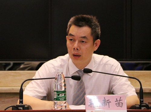 蔣新苗副校長(zhǎng)