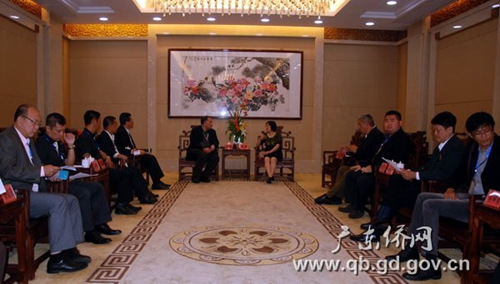 黎靜與代表團(tuán)座談交流