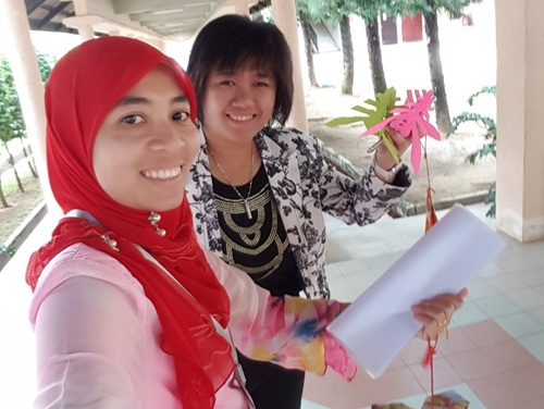 感情深厚的艾伊娜和呂采娟(馬來(lái)西亞《星洲日?qǐng)?bào)》)