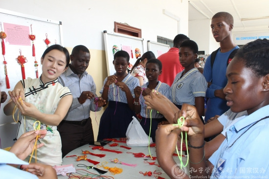 編制中國結(jié)