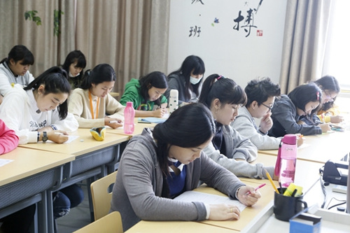 “拼音百詞比賽”現(xiàn)場(chǎng)