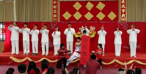 中國(guó)僑網(wǎng)演出現(xiàn)場(chǎng)