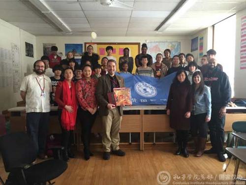 中國僑網(wǎng)合影