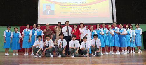 中國(guó)僑網(wǎng)合影