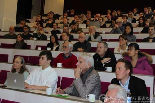 中國(guó)僑網(wǎng)講座現(xiàn)場(chǎng)