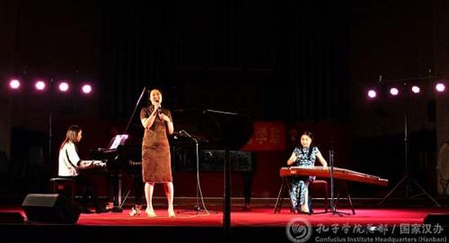 中國僑網配樂詩朗誦