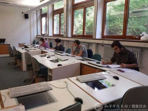 中國(guó)僑網(wǎng)考試現(xiàn)場(chǎng)