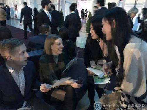 中國僑網孔院志愿者教師介紹課程