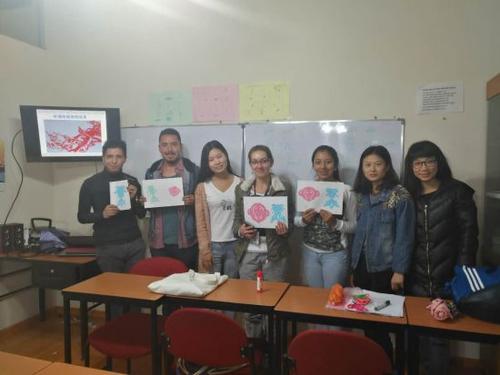 中國(guó)僑網(wǎng)合影