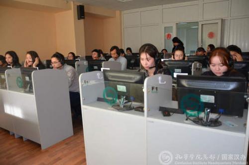 中國僑網(wǎng)HSKK考試現(xiàn)場