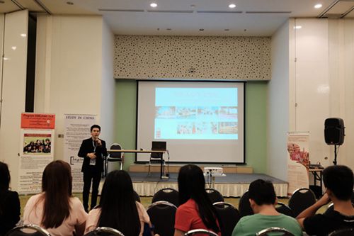 中國僑網(wǎng)華僑大學華文學院畢業(yè)生黃振分享在校學習生活經(jīng)驗