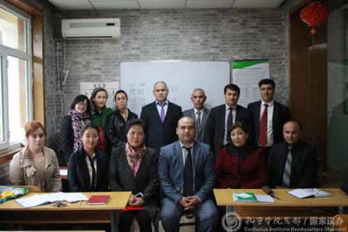 中國僑網(wǎng)合影