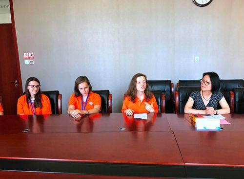 中國僑網(wǎng)學(xué)員代表發(fā)言。