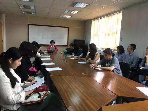 中國僑網(wǎng)毛里求斯教育部舉行歡迎儀式。