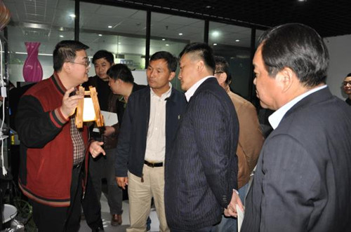 山東濟(jì)南僑商會(huì)一行考察昆山智谷創(chuàng)意產(chǎn)業(yè)園