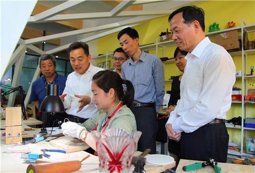 中國僑網(wǎng)參觀武進(jìn)工業(yè)設(shè)計(jì)園