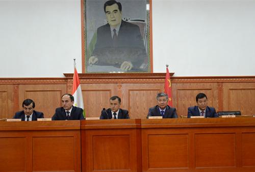 中國僑網(wǎng)竣工儀式現(xiàn)場。