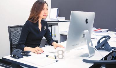 中國(guó)僑網(wǎng)圖為林彤工作照。