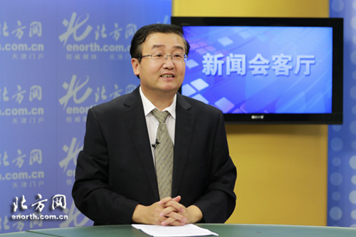 天津市僑辦副主任房靖彪。