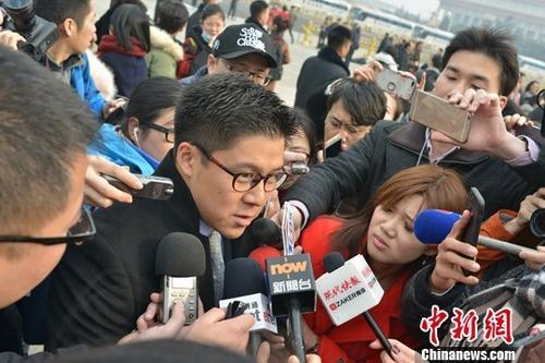 中國(guó)僑網(wǎng)資料圖:霍啟剛委員。中新社記者 滿會(huì)喬 攝