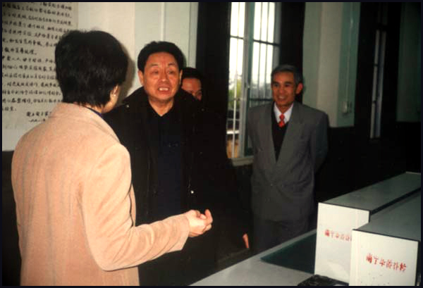 �c(di��n)������D