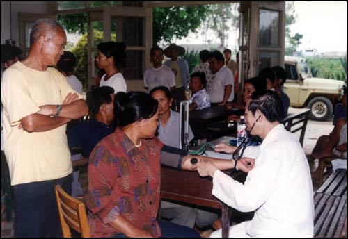 �c������D