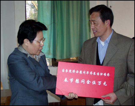 �c(di��n)������D