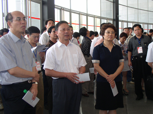 �c(di��n)������D