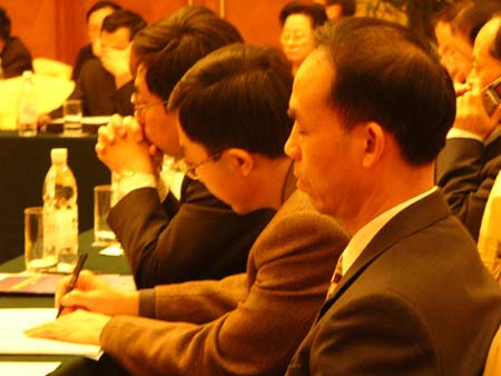 �c(di��n)������D