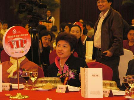 �c(di��n)������D