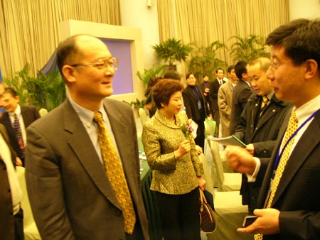 �c������D