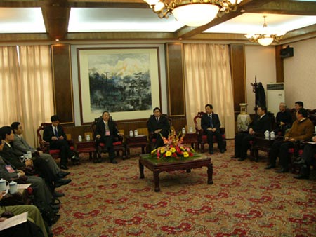 �c������D